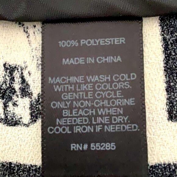 EXPRESS SHORTS SKIRT SKORT SIZE 8 BLACK/OFF WHITE - Picture 7 of 7